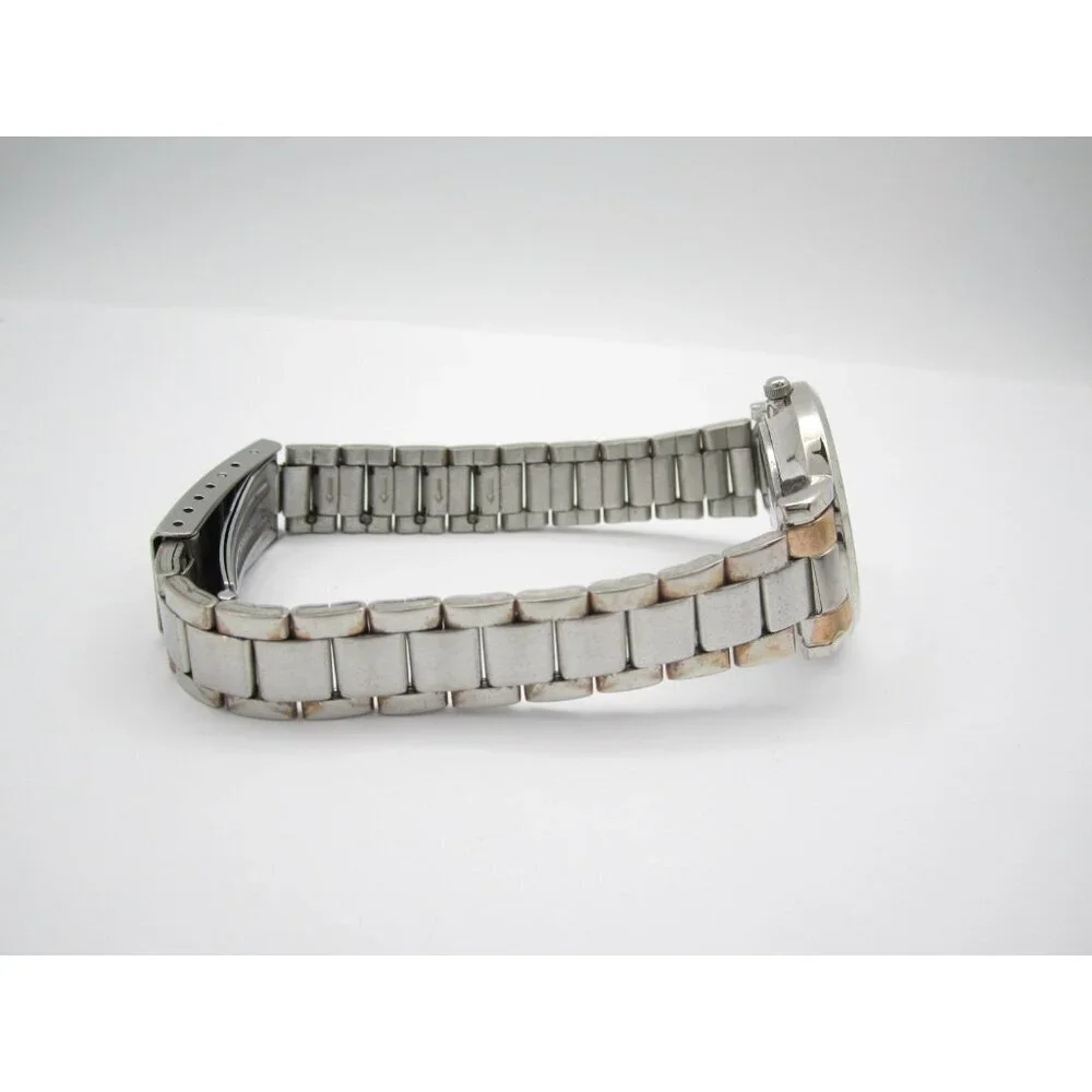 Women Q&Q Quartz WR Analog 30mm Round Watch (I54) 